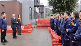 年货载温情太阳成集团tyc151cc助农兴公司工会发展2026年新春慰问职工活动